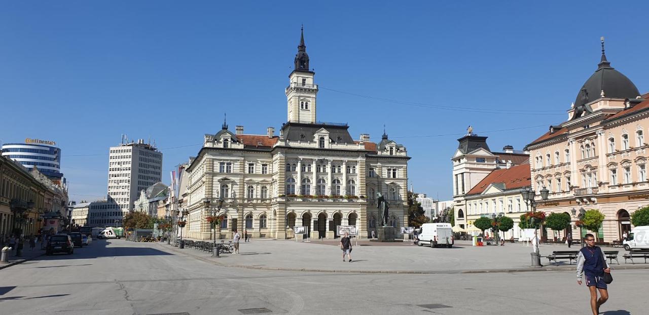Theatre Square