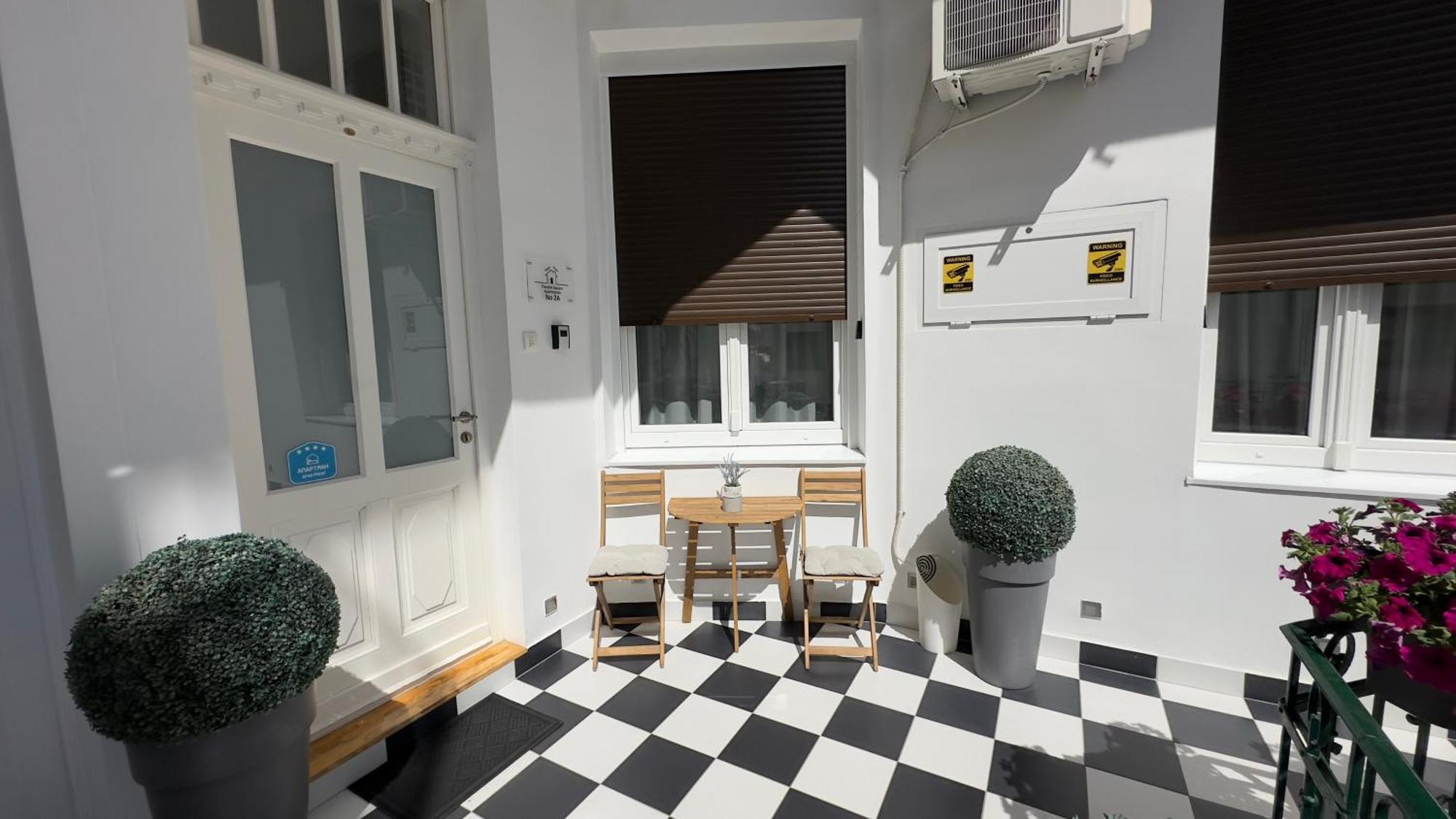 Apartament Theatre Square *